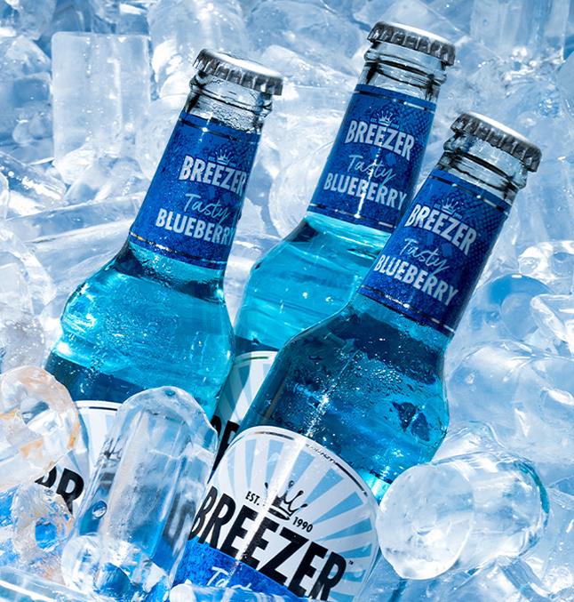 制冰機主要通過制冷劑在系統(tǒng)中的循環(huán)來產(chǎn)生冰