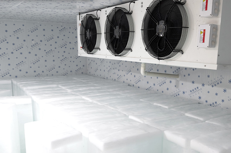 投資一臺(tái)日產(chǎn)能達(dá)100噸的制冰機(jī)是一項(xiàng)重大決策